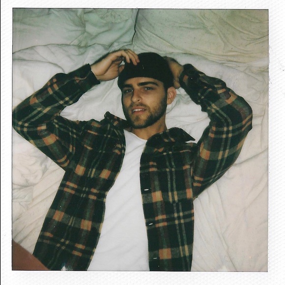 Meet your Posher, Ricky - Picture 2 of 3